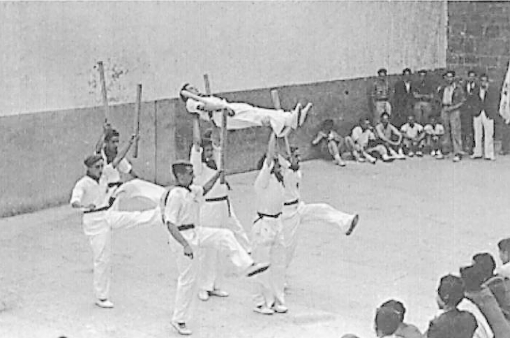 Oberena dantza taldea en Monreal, el 15 de agosto de 1941